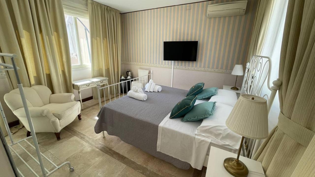 Hotel Palazzo Chiara Cagliari Esterno foto